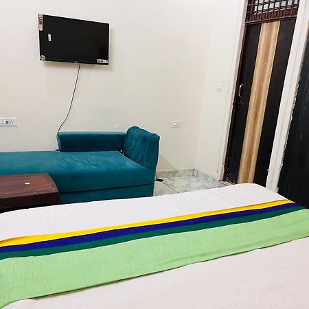 Hotel Premium Grand Fully Air Condition And Spacious Room Top Rated And Most Luxury Hotel Near Taj Mahal Agra  Exterior foto