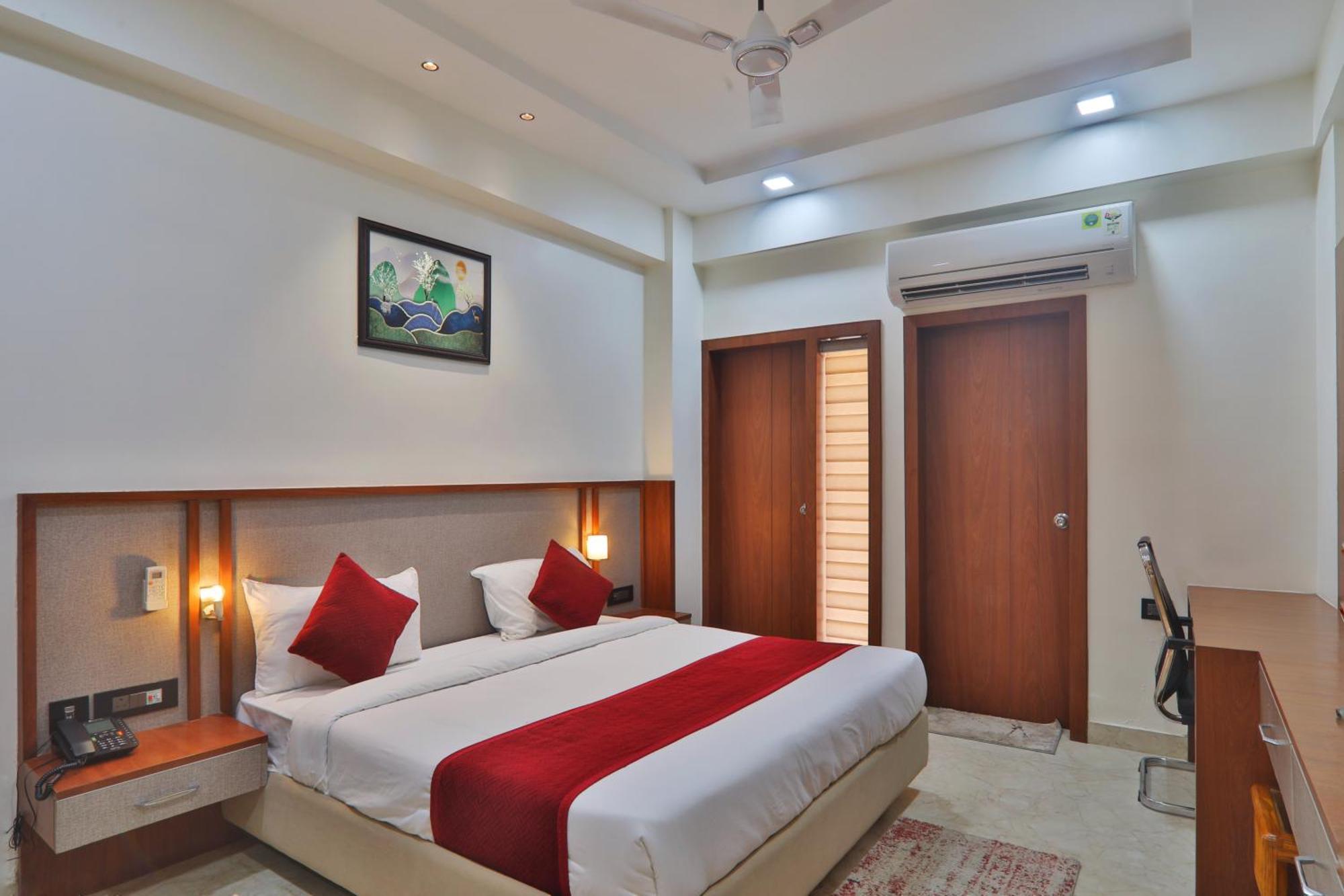 Hotel Premium Grand Fully Air Condition And Spacious Room Top Rated And Most Luxury Hotel Near Taj Mahal Agra  Exterior foto