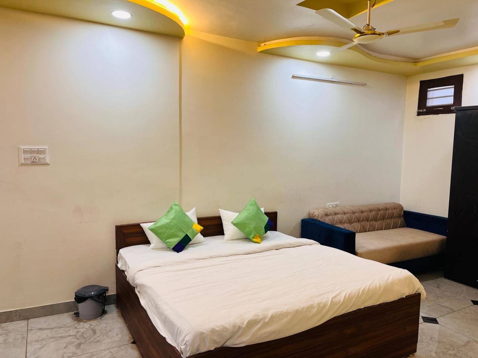 Hotel Premium Grand Fully Air Condition And Spacious Room Top Rated And Most Luxury Hotel Near Taj Mahal Agra  Exterior foto