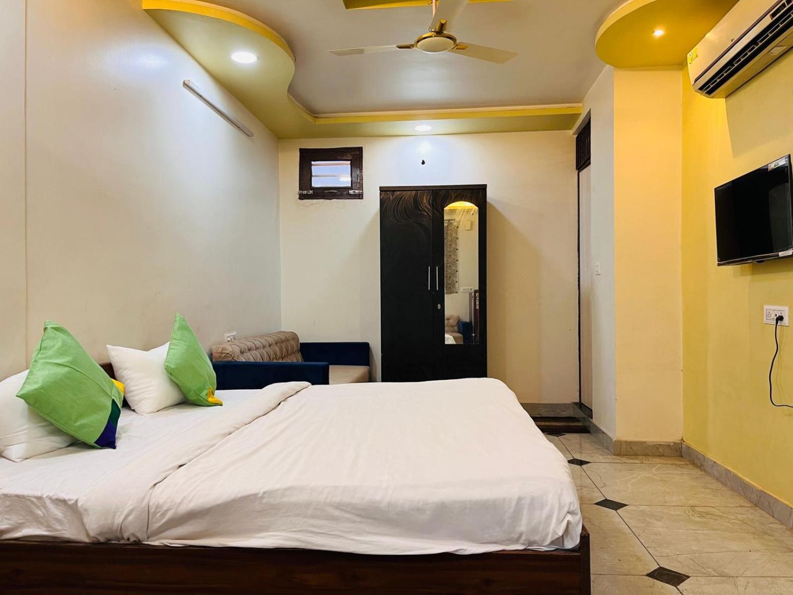 Hotel Premium Grand Fully Air Condition And Spacious Room Top Rated And Most Luxury Hotel Near Taj Mahal Agra  Exterior foto