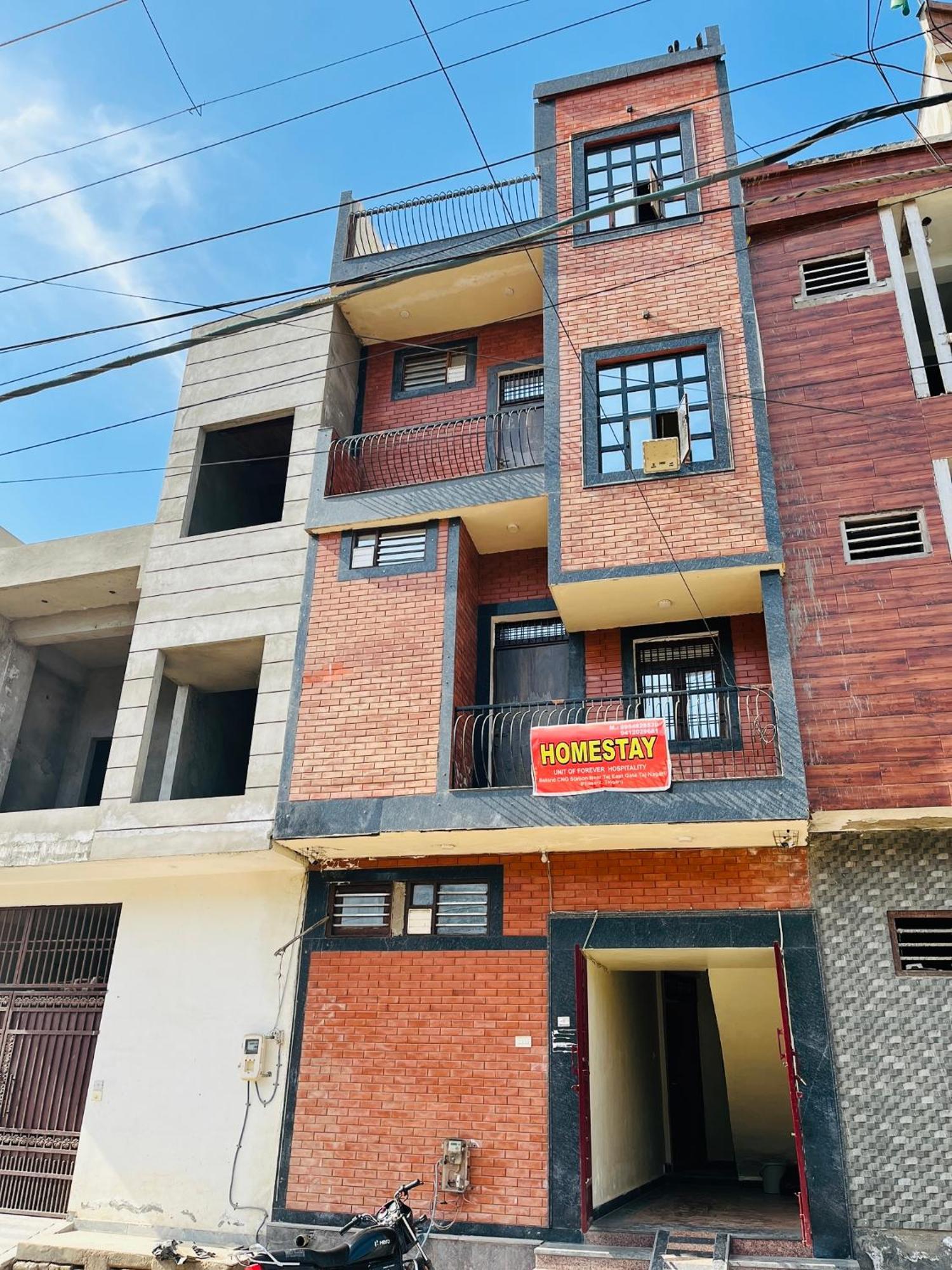 Hotel Premium Grand Fully Air Condition And Spacious Room Top Rated And Most Luxury Hotel Near Taj Mahal Agra  Exterior foto